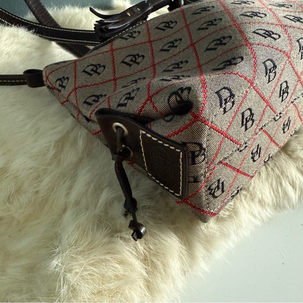 Dooney and Bourke Vintage Quilted Monogram Zip Top Tote - Picture 7 of 12
